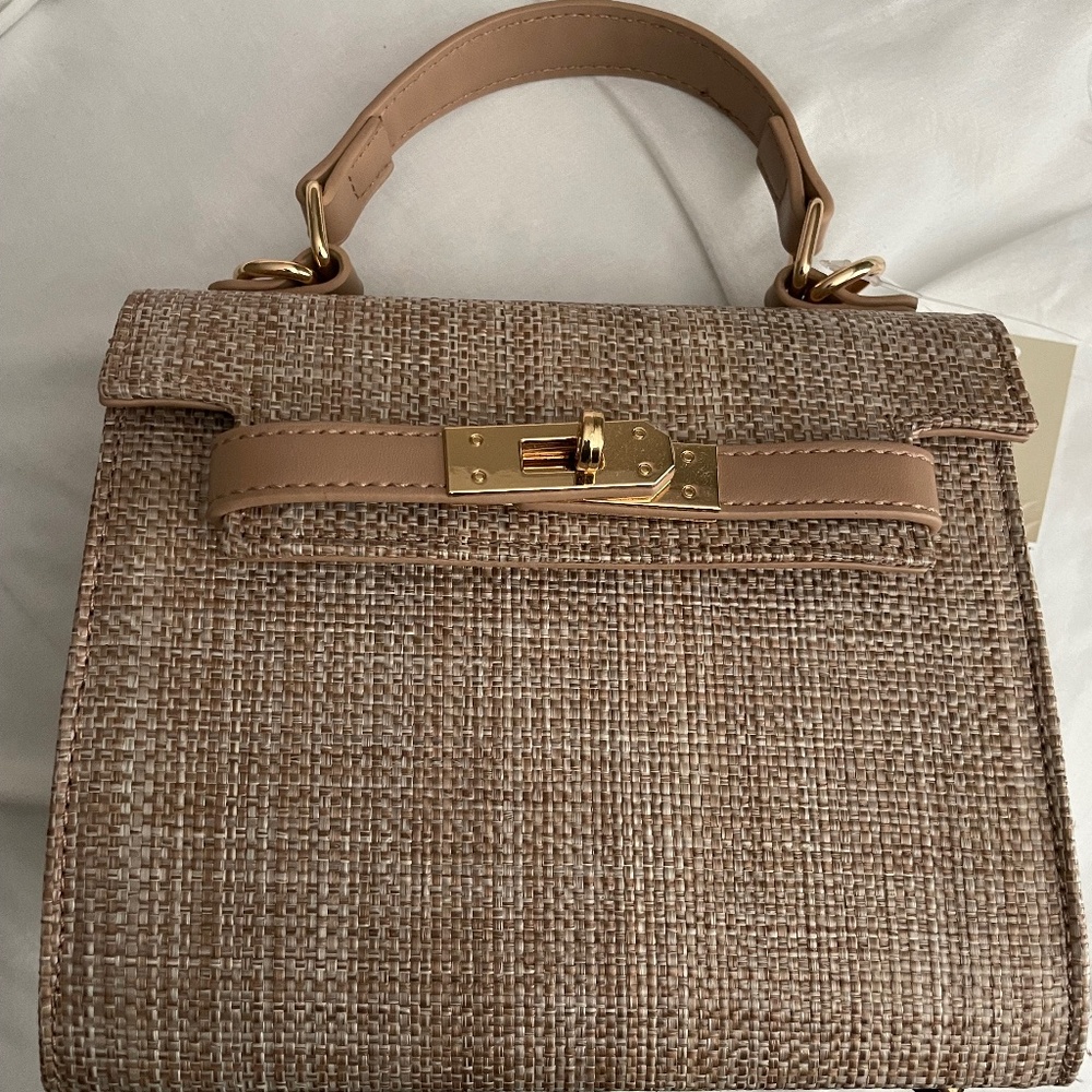 Small linen like satchel